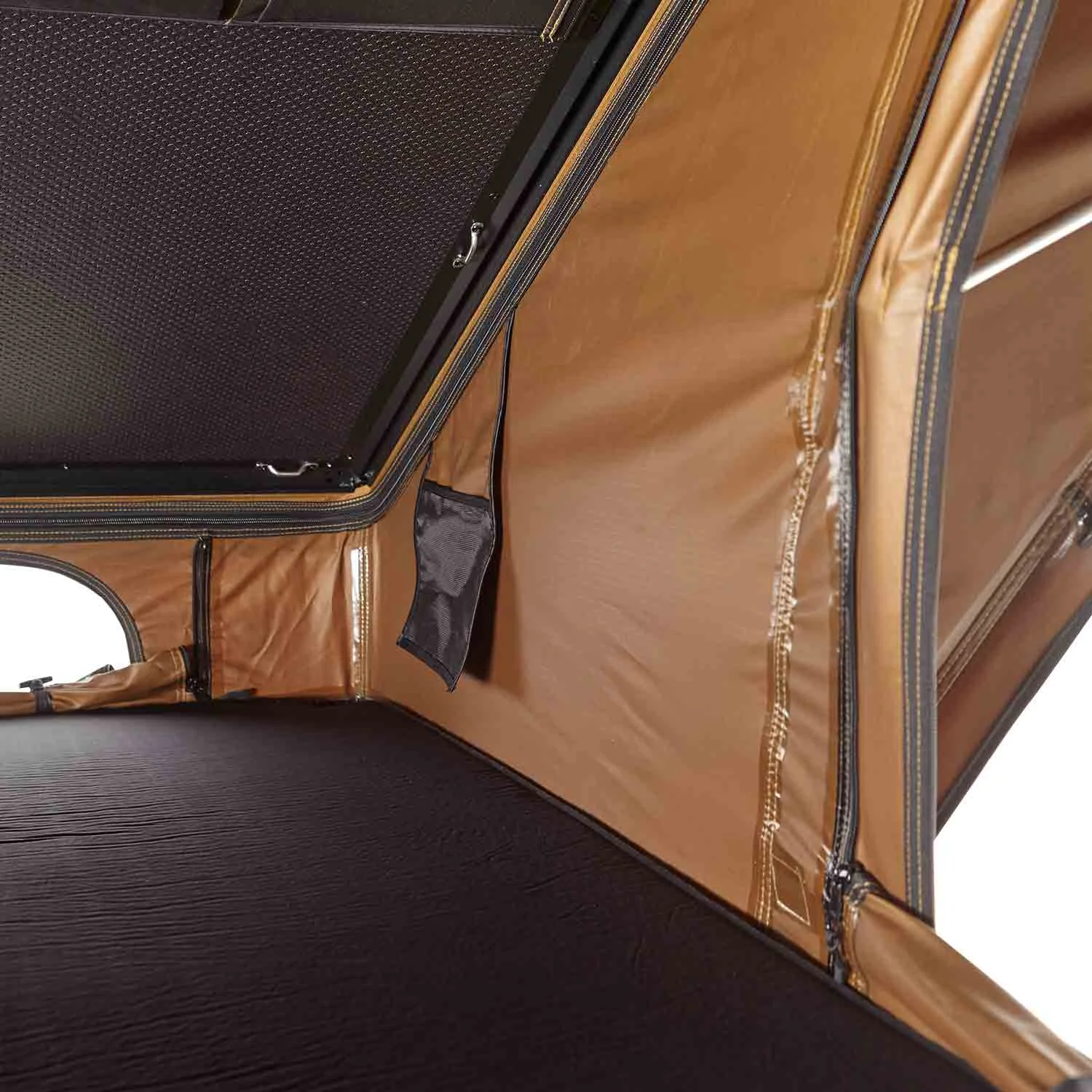 CUMARU UP 145 hårdskalstaktält monterat på bil tak, camping. Taktält hårdskal